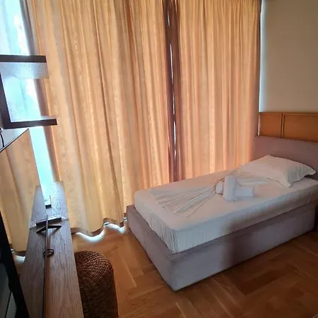 Villa Escape By Form Olea 4 *