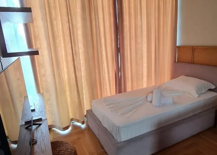 Villa Escape By Form Olea 4 *